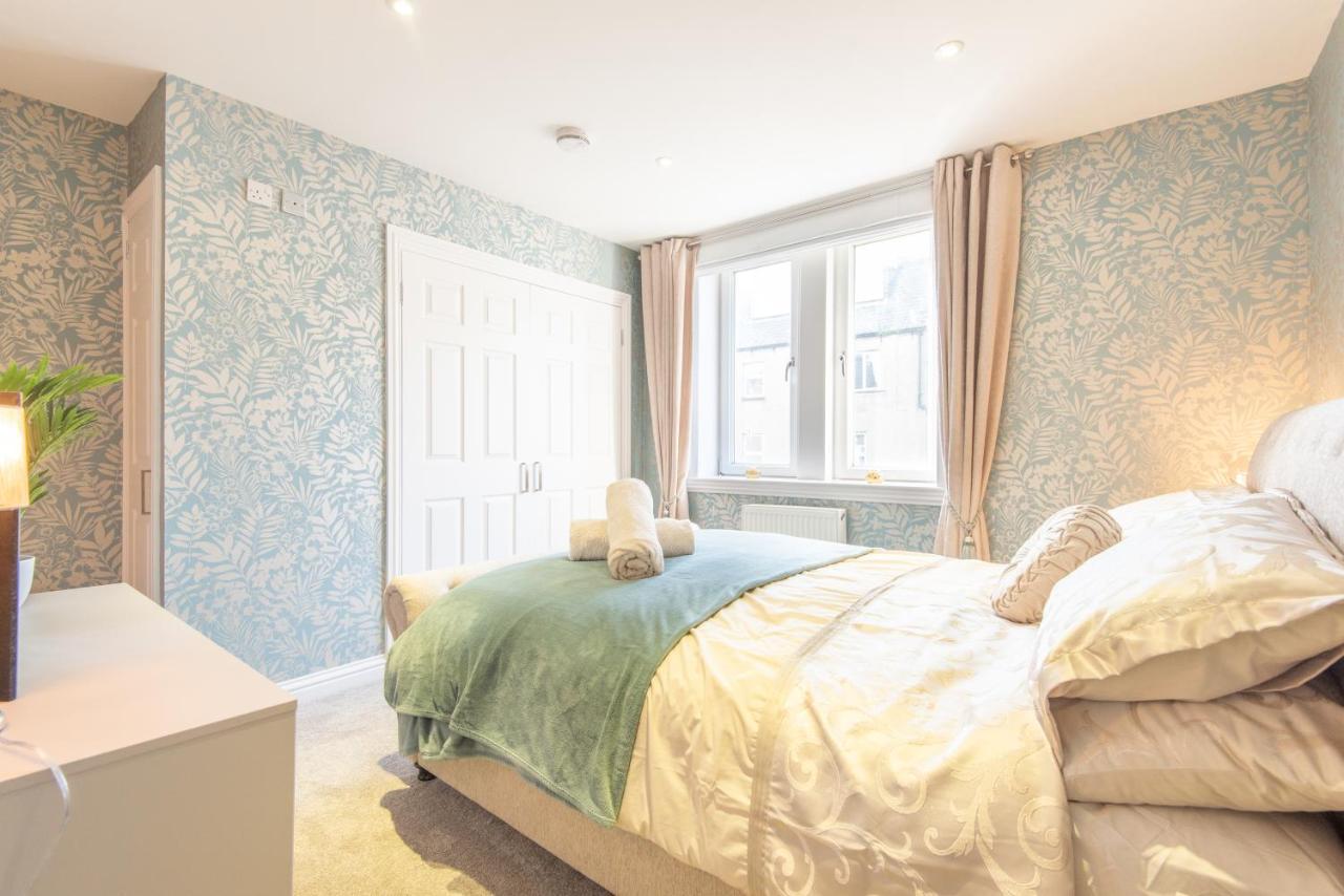 Bright, Fresh, Renovated 3 Bedroom Apartment In The Heart Of Montrose Angus Exterior photo