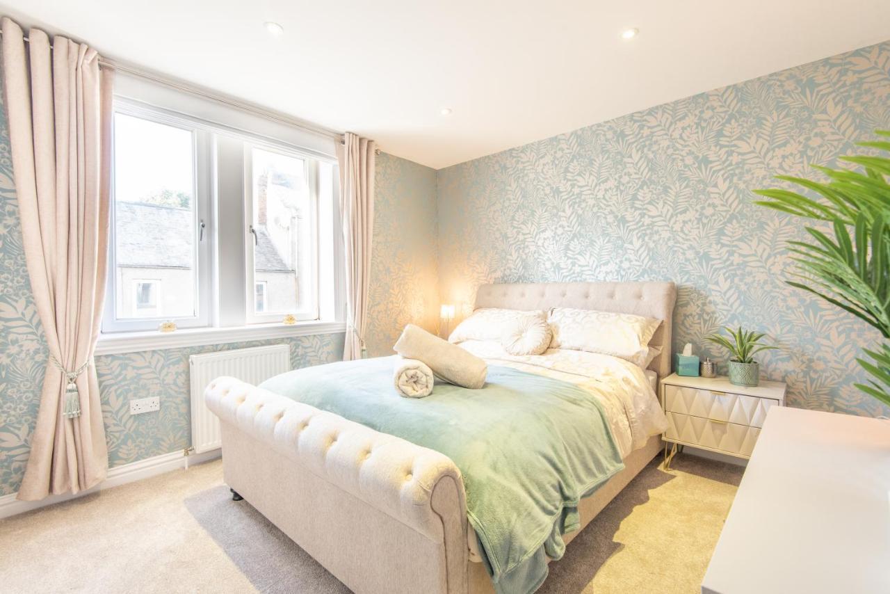 Bright, Fresh, Renovated 3 Bedroom Apartment In The Heart Of Montrose Angus Exterior photo